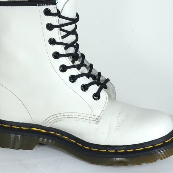 Dr. Martens Women's Pascal US7 White Leather Lace Up Ankle Combat Boots 11821 - Picture 13 of 16